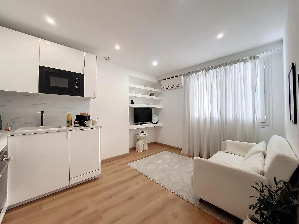 Nestor&Jeeves - Coeur Riviera - City Center - Near Beach Nice Apartment
